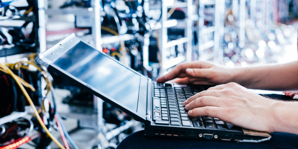 Certificado / Certificación de ICT Telecomunicaciones en Zaragoza · Monitoreo y gestión de redes