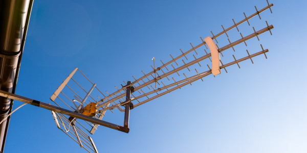 Certificado / Certificación de ICT Telecomunicaciones en Zaragoza · Radiocomunicaciones y Televisión