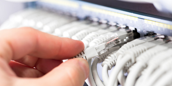 Certificado / Certificación de ICT Telecomunicaciones en Zaragoza · Diseño, implementación y Certificado de redes cableadas e inalámbricas