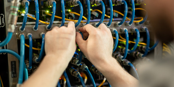 Infraestructura Común Telecomunicaciones en Zaragoza · Instalación de infraestructura común de Telecomunicación Voz sobre IP (VoIP)