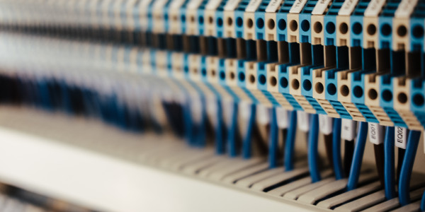 Redacción / Implantación / Legalización de Proyectos ICT en Zaragoza · Implementación y Legalización de servicios de transmisión de contenido audiovisual
